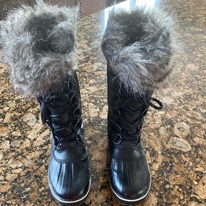 Sorel Tofino Boot - only worn once